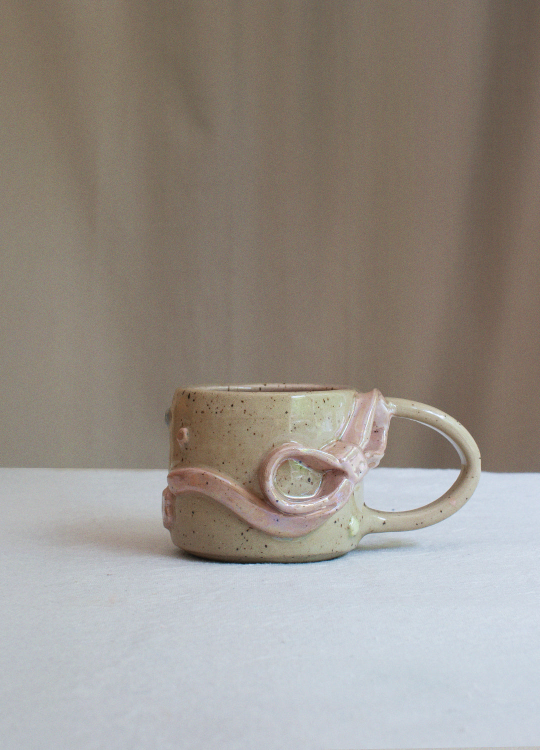 Ribbon Opal Mug