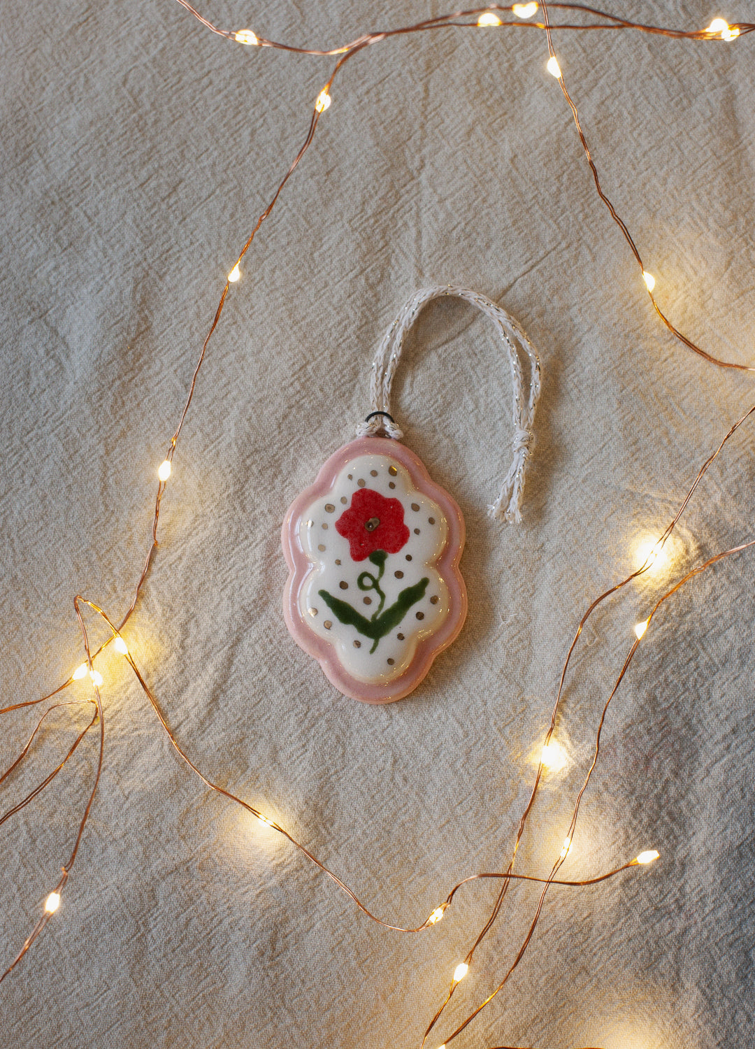 Frame Red Flower Ornament